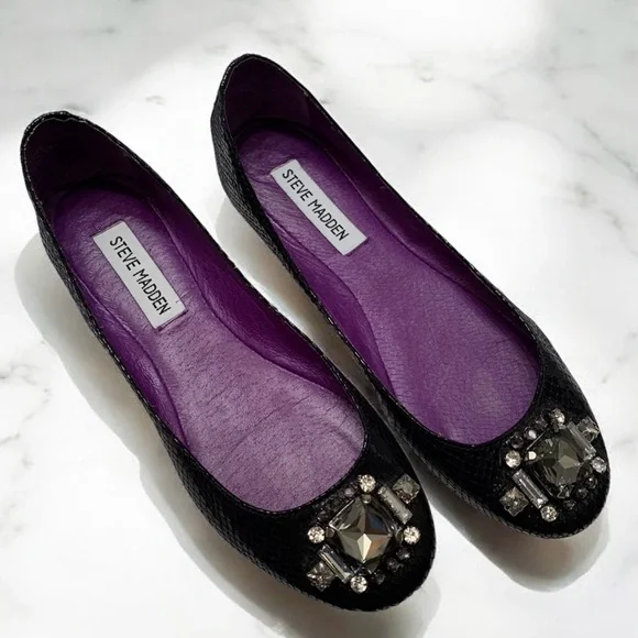 Steve Madden Kobbe Black Snakeskin Pattern & Rhinestone Ballet Flats ~ Size 7 - Picture 2 of 8